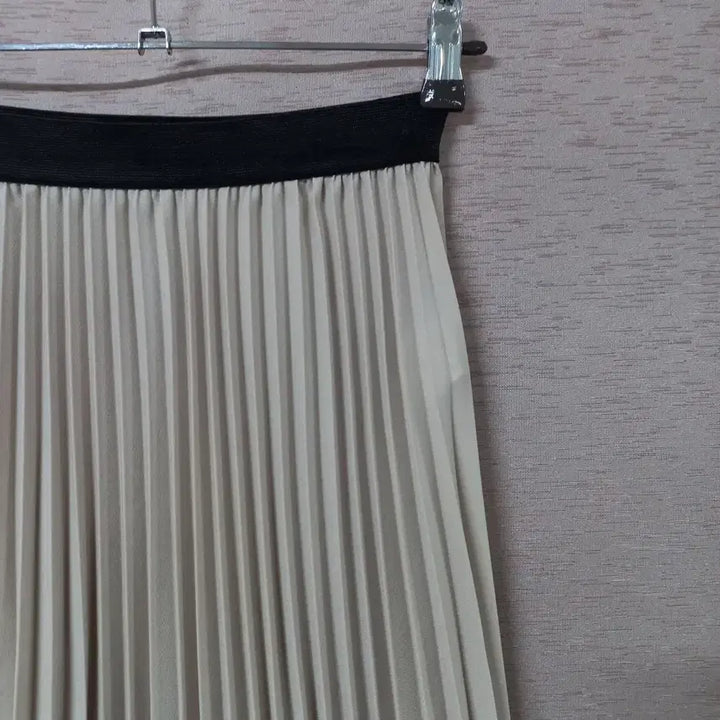 [BUNJANG] Coincoz Beige Pleated Skirt / B5-8/코인코즈 베이지 플리츠 스커트 여성