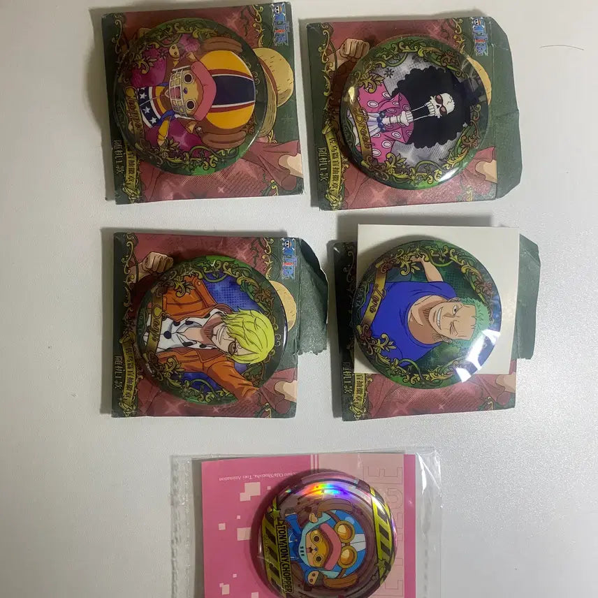 [BUNJANG] One Piece Shanghai Lottery Can Badge Bundle Set - Zoro, Brook, Sanji, Chopper / 원피스 상하이 쿠지 하위상 캔뱃지 조로 브룩 샹지 샹디 쵸파 일괄