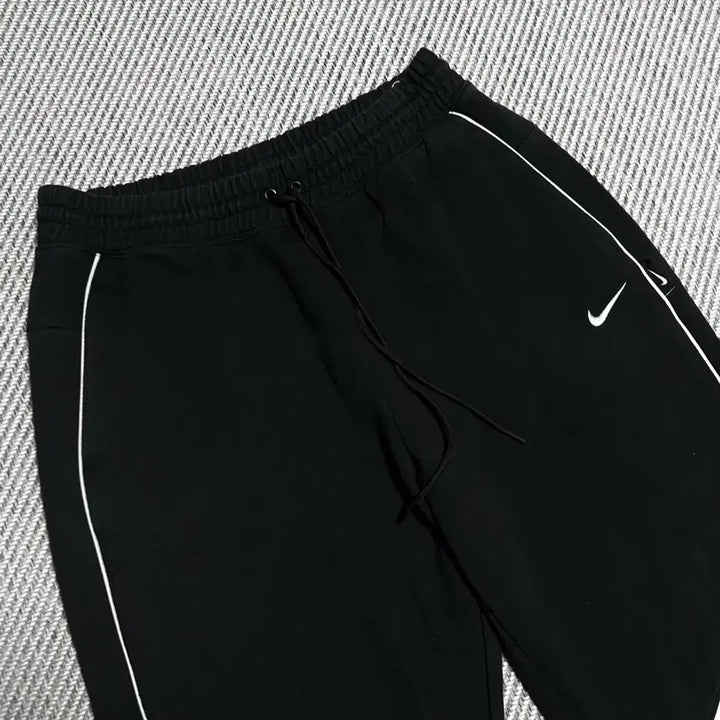 [BUNJANG] Nike Big Swoosh Jogger Pants Black/White XL / [XL] Nike 나이키 검/흰 빅스우시 조거팬츠