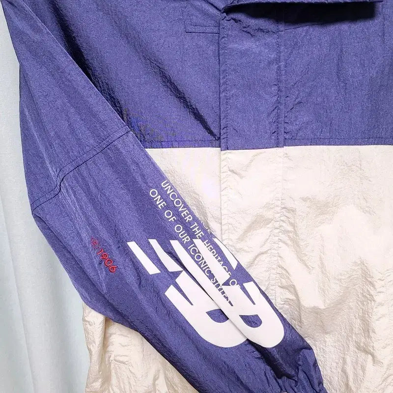 [BUNJANG] New Balance Hooded Windbreaker Jacket / 뉴발란스 후드 바람막이