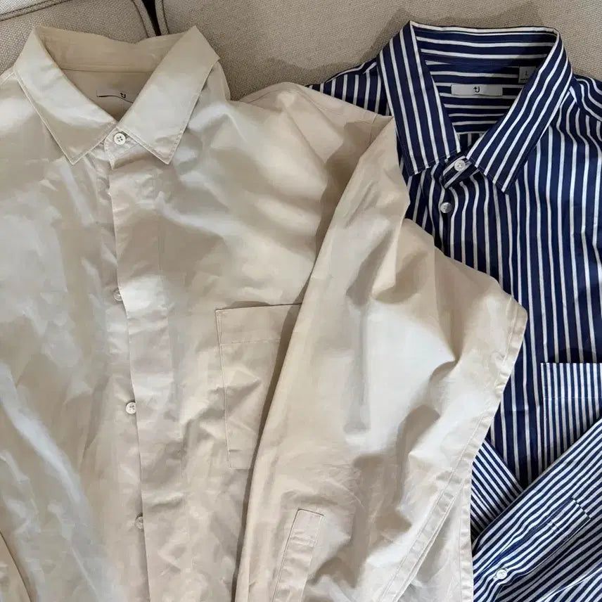 [BUNJANG] Uniqlo +J Supima Cotton Oversized Shirts (Beige &amp; Navy Stripe) - Set of 2 / 유니클로 +J 수피마 코튼 오버사이즈 셔츠 2개