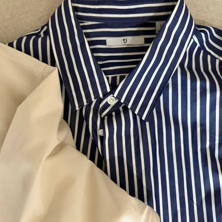 [BUNJANG] Uniqlo +J Supima Cotton Oversized Shirts (Beige &amp; Navy Stripe) - Set of 2 / 유니클로 +J 수피마 코튼 오버사이즈 셔츠 2개