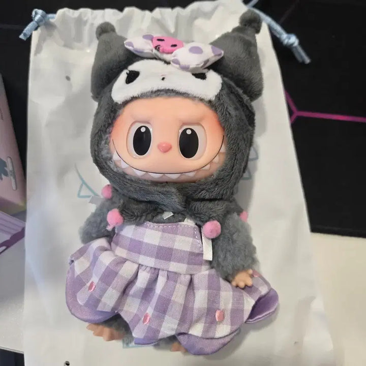 [BUNJANG] The Monsters x Sanrio Kuromi Doll Keychain / The Monsters x 산리오 쿠로미 인형