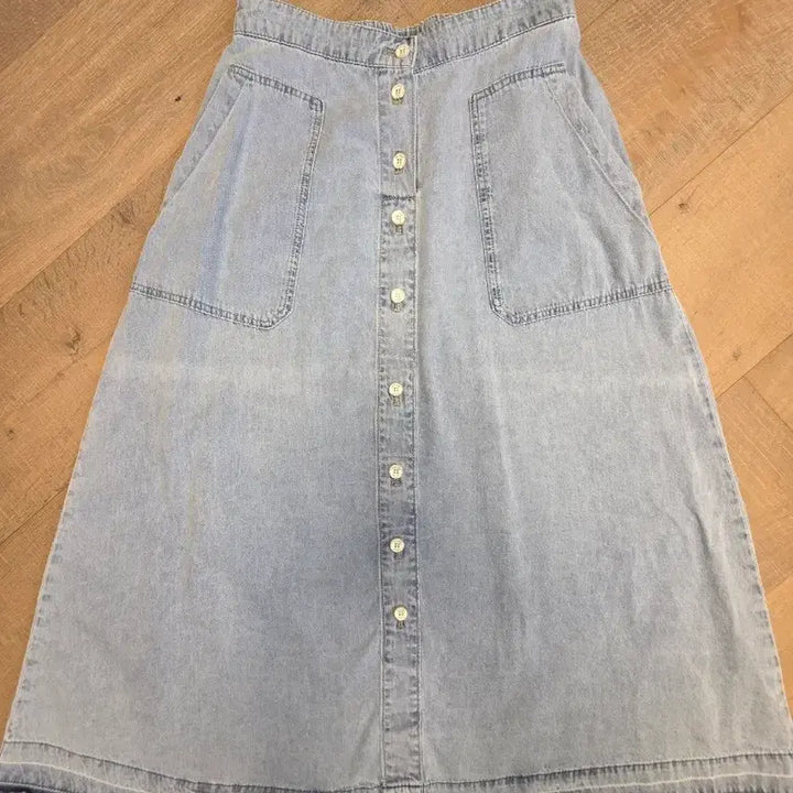 [BUNJANG] Thursday Island Light Wash Denim Maxi Skirt / 써스데이아일랜드 데님스커트