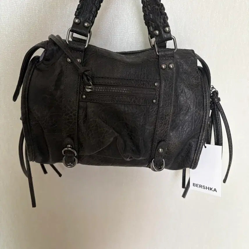 [BUNJANG] Bershka City Bag Black Leather Shoulder Bag / 버쉬카 bershka city bag빈티지 스타일 블랙 가죽 숄더백