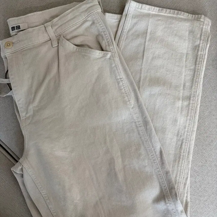 [BUNJANG] Uniqlo Wide Fit Work Pants Ivory L / 유니클로 와이드핏 워크팬츠 아이보리 L