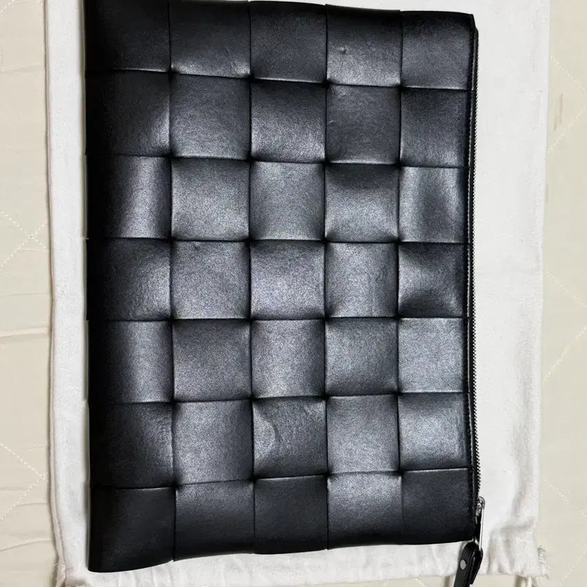 [BUNJANG] Bottega Veneta Cassette Clutch Bag L Black / 보테가베네타 카새트 클러치백 L