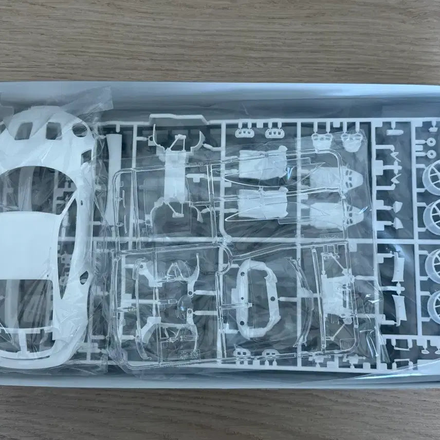 [BUNJANG] Tamiya 1:24 Porsche 911 GT3 RS Model Kit / 타미야 1:24 911 GT3RS