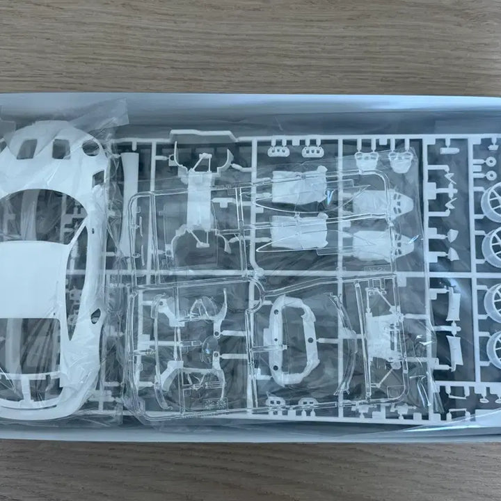 [BUNJANG] Tamiya 1:24 Porsche 911 GT3 RS Model Kit / 타미야 1:24 911 GT3RS