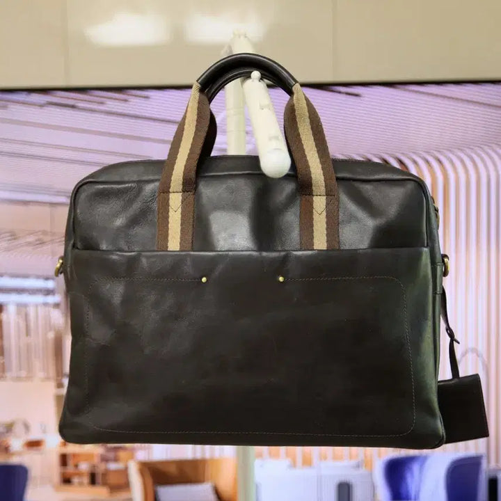 [BUNJANG] MCM Leather Brief Tote Bag / 너무 튀지 않아서 더 멋있는 색감 MCM