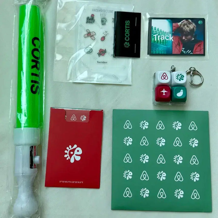 [BUNJANG] Kortis Lilpa Lightstick + Airbnb Pop-up POB Bundle Set / 코르티스 릴파 역조공 응원봉 + 에어비앤비 팝업특전