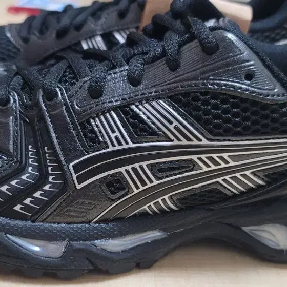 [BUNJANG] ASICS Gel-Kayano 14 Black Pure Silver / 240) 아식스 젤 카야노 14 블랙 퓨어 실버 미실착 새제품 판매.