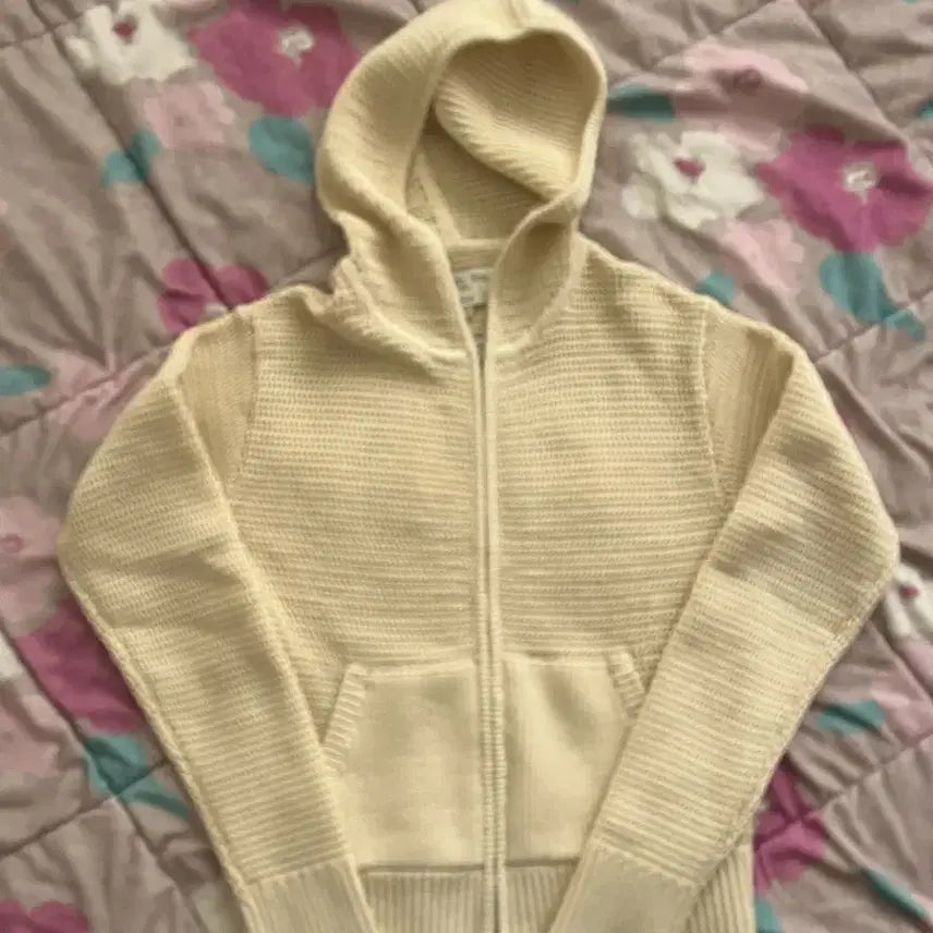 [BUNJANG] Matin Kim Mesh Knit Zip-Up Hoodie / 마뗑킴 matin kim 메쉬 니트 집업 MESH KNIT HOODY
