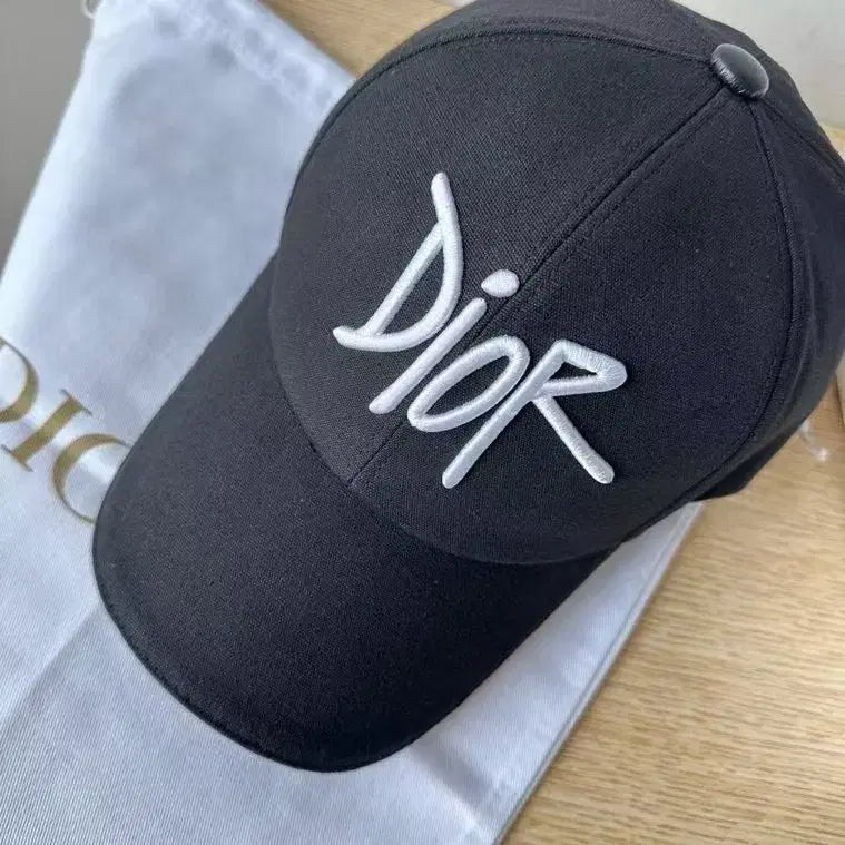 [BUNJANG] Dior Black Cap with White Logo / 디올 모자