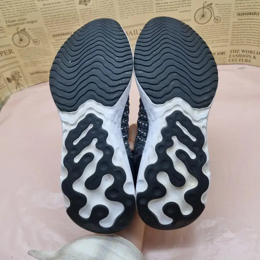 [BUNJANG] Nike React Phantom Run Flyknit 245 / 나이키 리액트 팬텀 런 플라이니트 운동화245