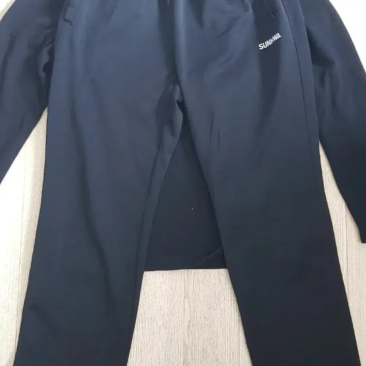 [BUNJANG] Seonhwa Arts Middle School Tracksuit Top (Size 105) &amp; Pants (Size 105) Bundle / 선화예중 체육복