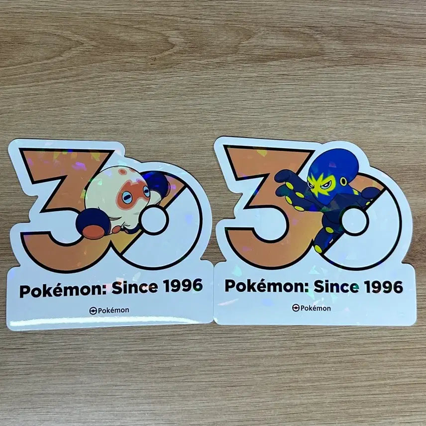 [BUNJANG] Pokemon 30th Anniversary Logo Sticker Set (Ttaettamuno, Keopers Hologram) / [포켓몬 30주년 기념 로고 스티커]때때무노, 케오퍼스