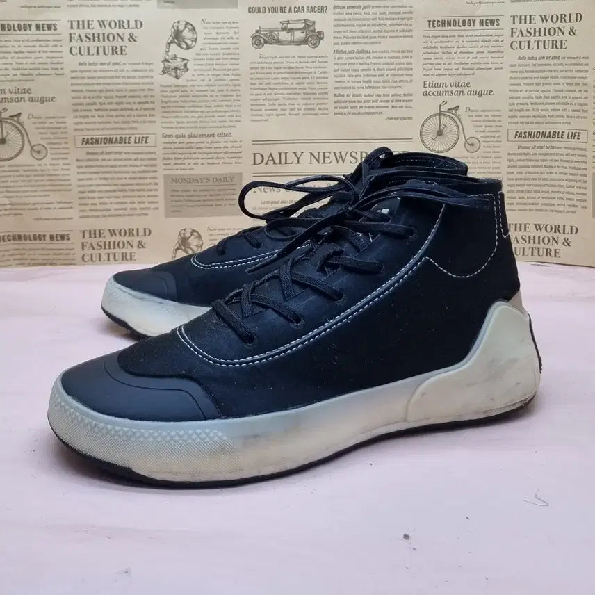 [BUNJANG] Adidas x Stella McCartney Treino Mid US 9 / 아디다스 x 스텔라메카트니 트레이노 미드250