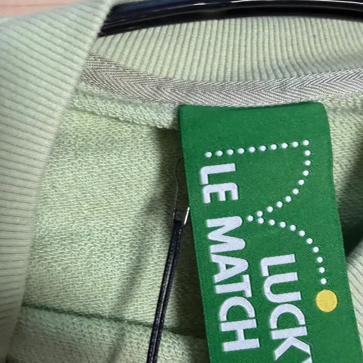[BUNJANG] Lucky Marche Sweatshirt Pastel Green L / 럭키르마르쉐 맨투맨 L 연두색