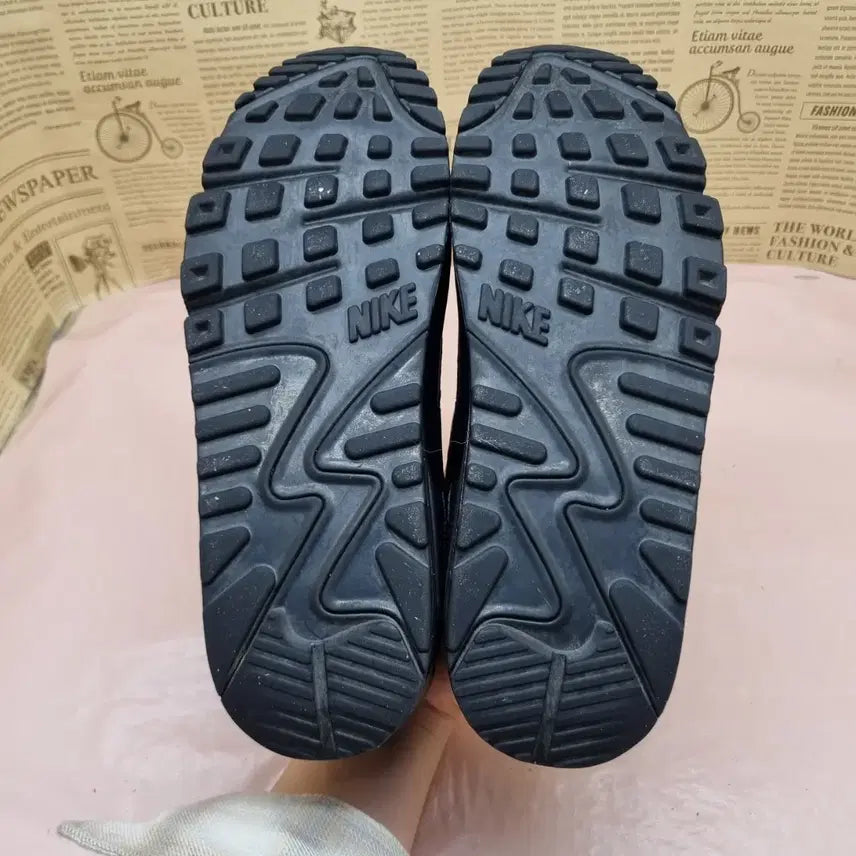 [BUNJANG] Nike Air Max 90 Triple Black Sneakers 265 / 나이키 에어맥스 90 트리플 블랙 운동화 265
