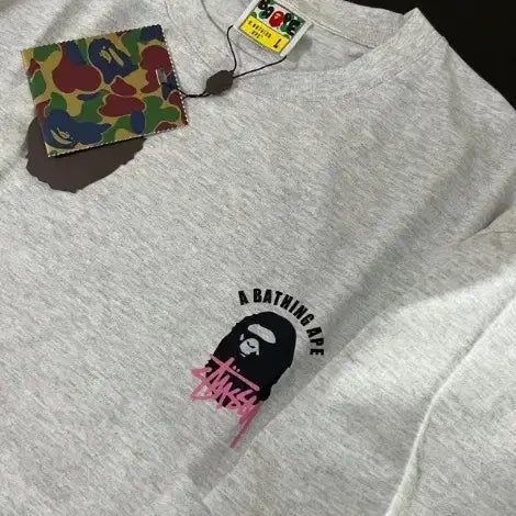 [SOLD OUT] 베이프 스투시 콜라보 티셔츠 회색 -새제품 마사용