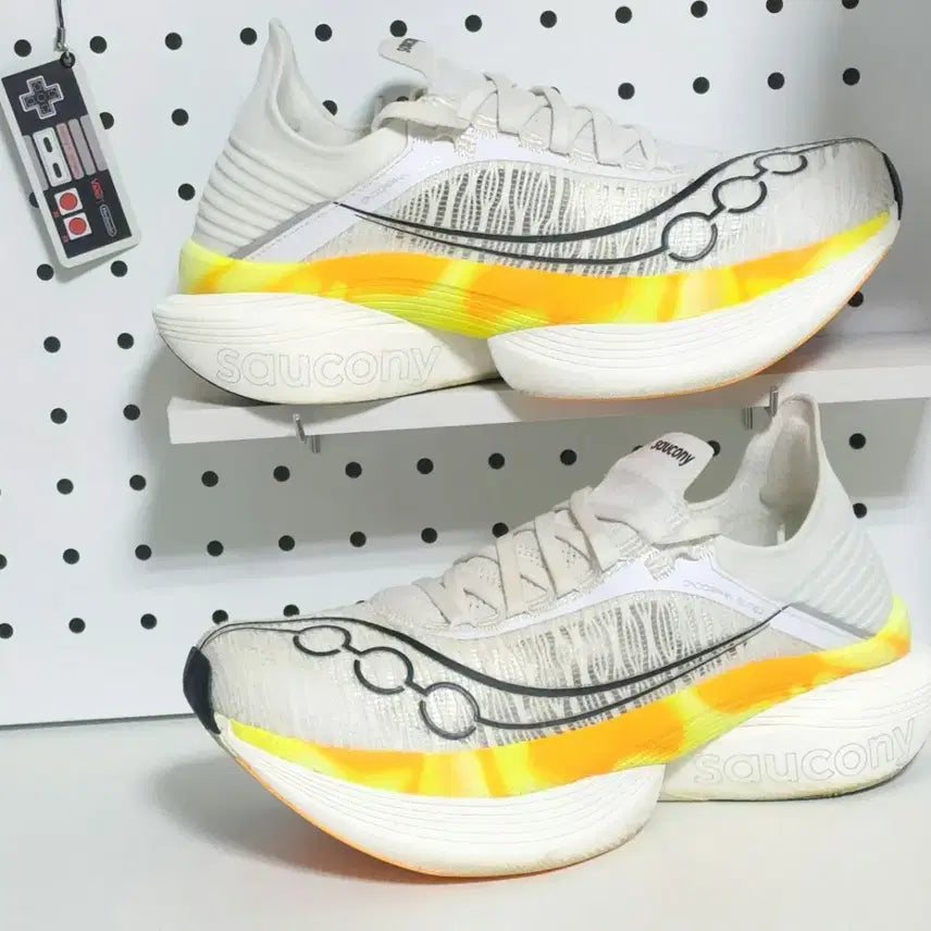 [BUNJANG] Saucony Endorphin Elite 2 White 265mm Running Shoes / 써코니 엔돌핀 엘리트 2 화이트 265mm