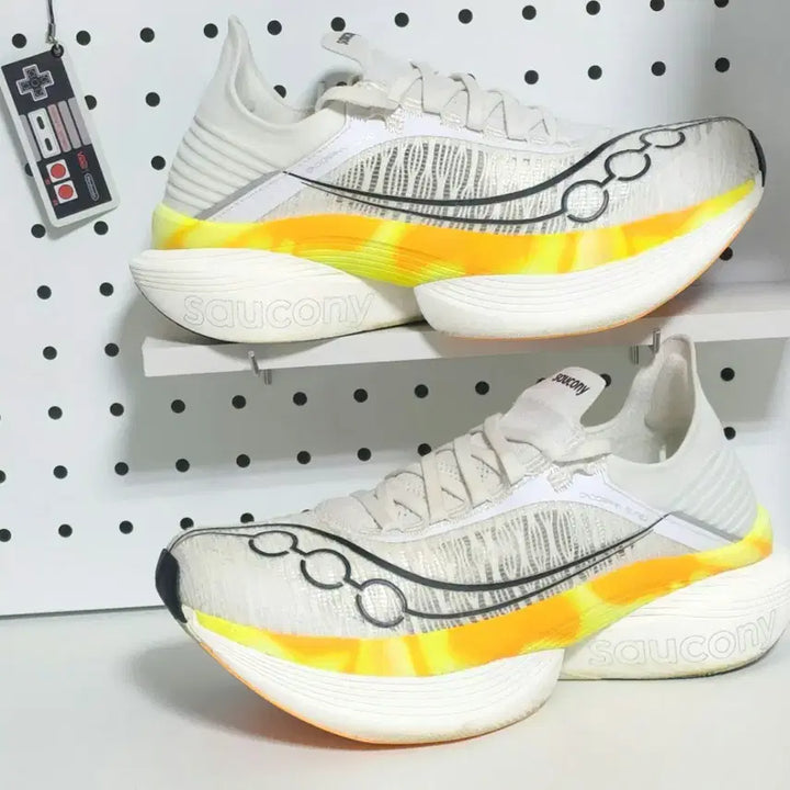 [BUNJANG] Saucony Endorphin Elite 2 White 265mm Running Shoes / 써코니 엔돌핀 엘리트 2 화이트 265mm