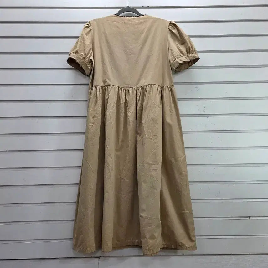 [BUNJANG] Beige V-Neck Embroidered Long Dress / 베이지 V넥 자수장식 롱원피스/보물찾기천사