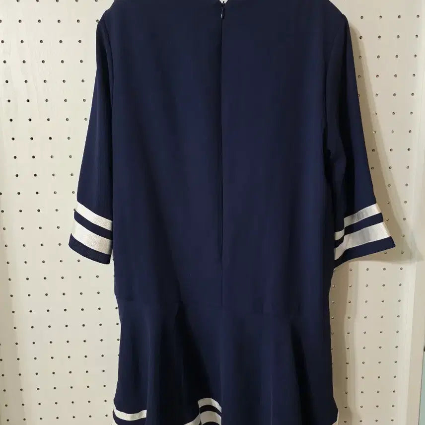 [BUNJANG] Navy Stripe Flare Dress / 네이비 스트라이프 플레어 원피스
