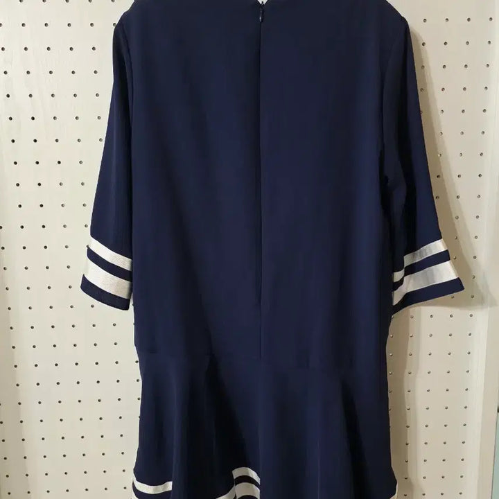 [BUNJANG] Navy Stripe Flare Dress / 네이비 스트라이프 플레어 원피스