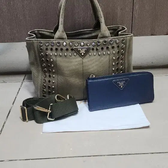 [BUNJANG] Prada Canapa Cubic Studded Canvas Bag / 프라다 카나파 큐빅스터드 캔버스백