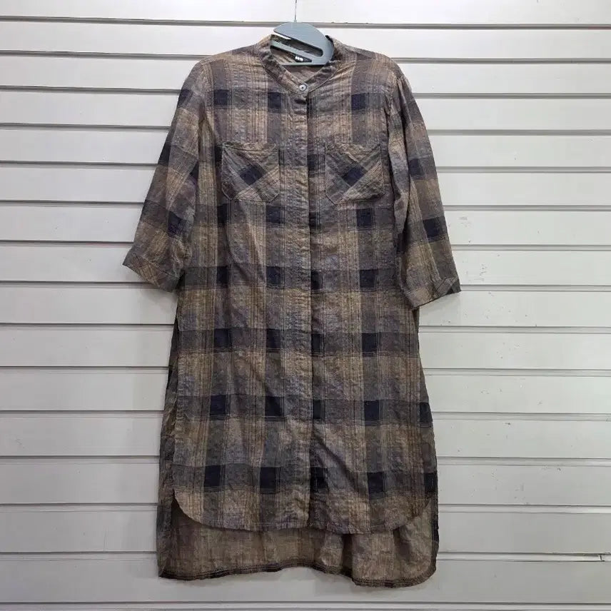 [BUNJANG] Checkered Side Slit Mandarin Collar 3/4 Sleeve Long Shirt / 체크 옆선트임 차이나카라 칠부소매 롱남방/보물찾기천사