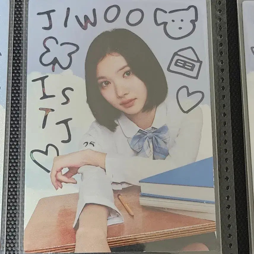 [BUNJANG] Hearth to Hearts Jiwoo Sketch Photocard / 하츠투하츠 지우 스케치 포토카드