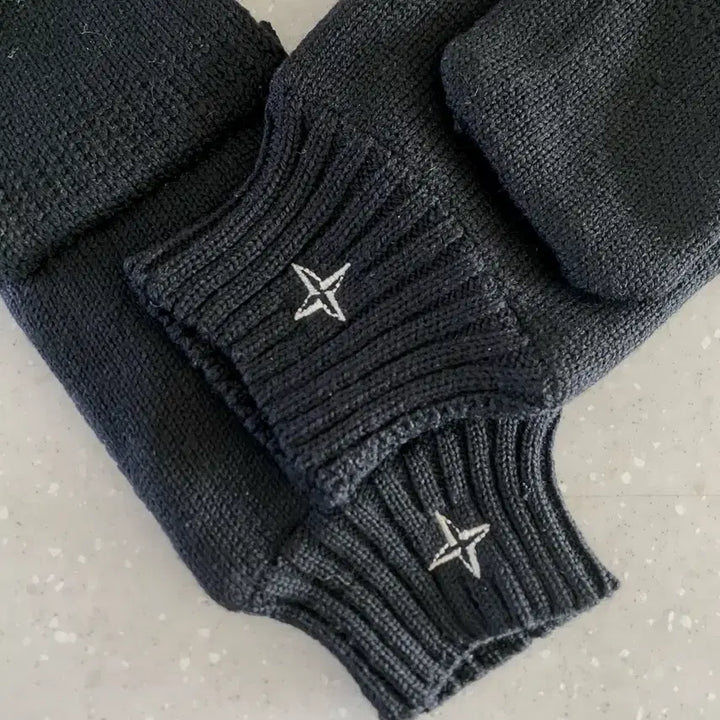 [BUNJANG] Stone Island Compass Logo Knit Gloves / [스톤아일랜드] 니트 장갑