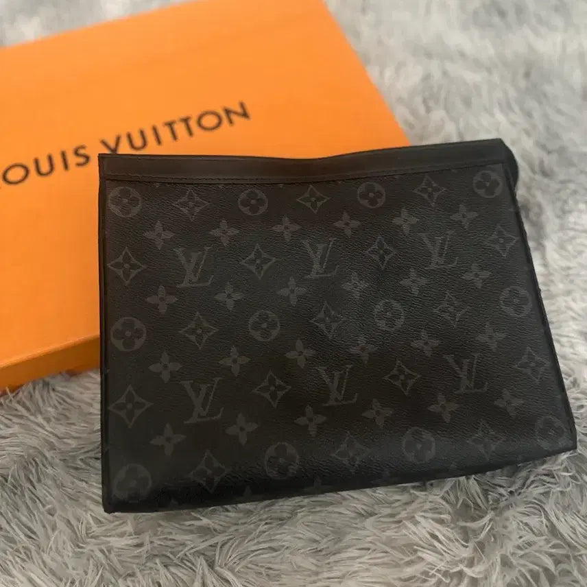 [BUNJANG] Louis Vuitton Pochette Voyage Clutch MM / [OS] 루이비통 포쉐트 보야주 클러치 MM