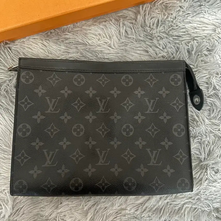 [BUNJANG] Louis Vuitton Pochette Voyage Clutch MM / [OS] 루이비통 포쉐트 보야주 클러치 MM