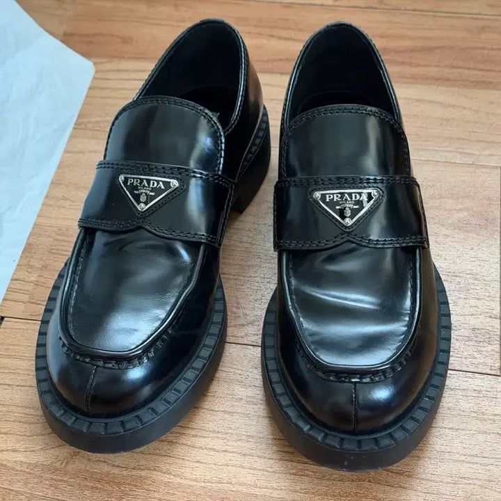 [BUNJANG] Prada Brushed Loafers Black US 8 / 프라다 브러쉬드 로퍼 8 (270mm)