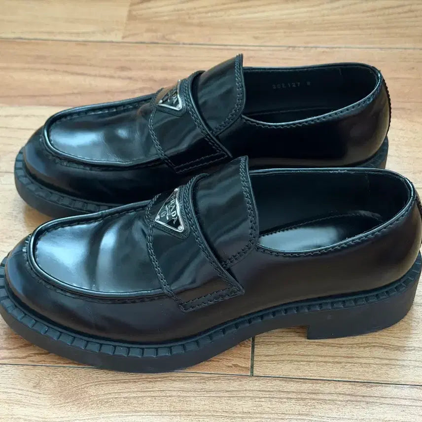 [BUNJANG] Prada Brushed Loafers Black US 8 / 프라다 브러쉬드 로퍼 8 (270mm)