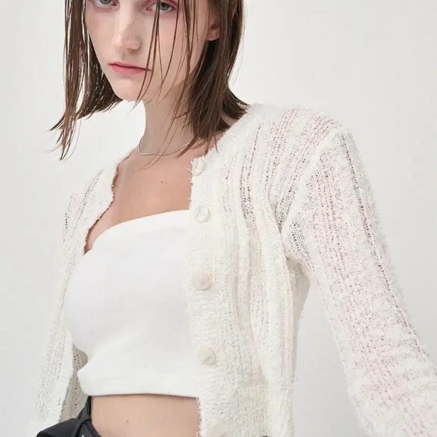 [BUNJANG] ETMONT Tail Yarn Knit Cardigan White / 에트몽 테일 얀 니트 가디건 화이트