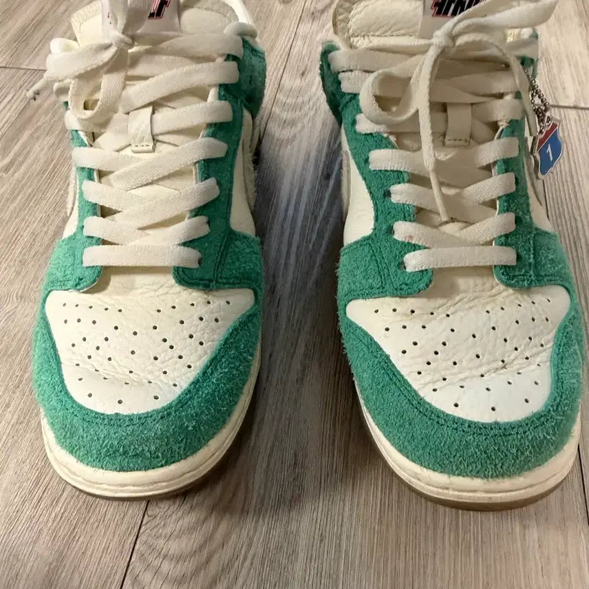 [BUNJANG] Nike x Kasina Dunk Low Limited Edition / 나이키 카시나 덩크 로우 한정