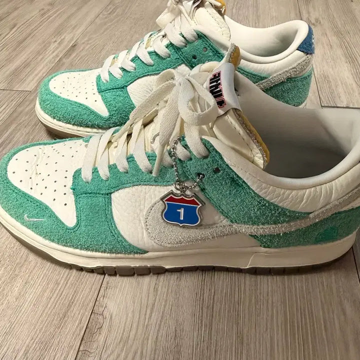 [BUNJANG] Nike x Kasina Dunk Low Limited Edition / 나이키 카시나 덩크 로우 한정