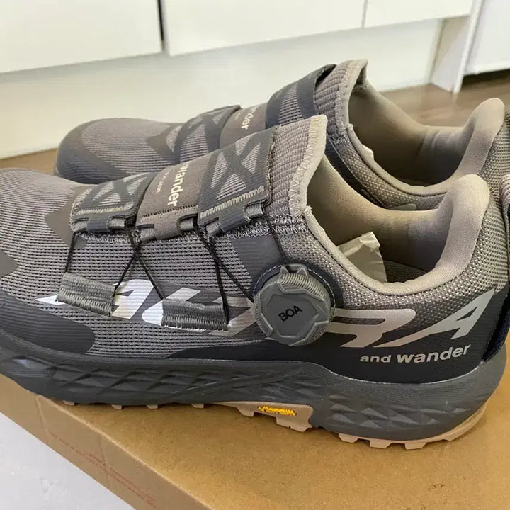 [BUNJANG] Altra Timp 5 Boa X And Wander Titanium Grey Shoes 275 / 알트라 팀프5 보아 앤드원더 티타늄 그레이 275