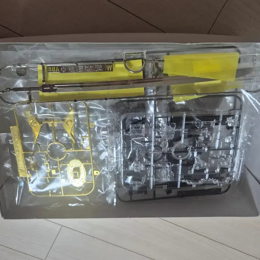 [BUNJANG] Bandai PG Gundam Astray Red Frame Initial Limited Clear Kit / 최종가)반다이 PG 건담 아스트레이 레드프레임 초회한정클리어킷