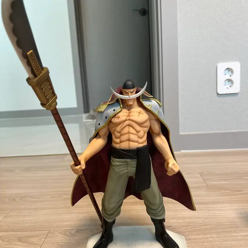 [BUNJANG] One Piece POP DX Whitebeard Figure / 원피스 피규어 Pop dx 흰수염