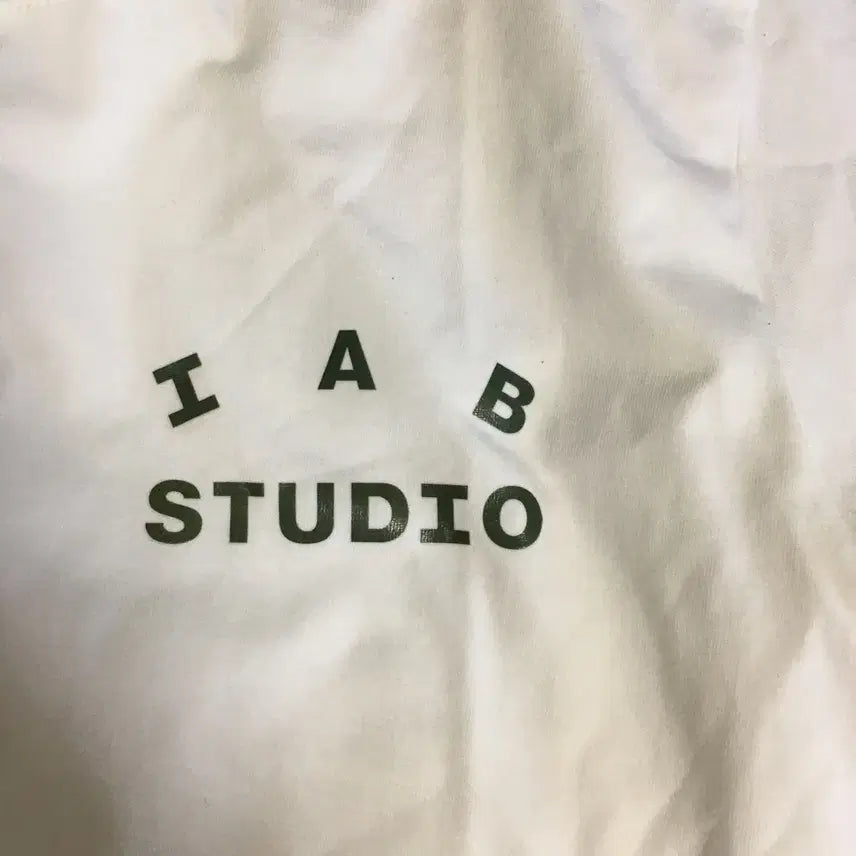 [BUNJANG] IAB STUDIO T-Shirt White / IAB STUDIO 아이앱스튜디오 반팔 티셔츠 화이트