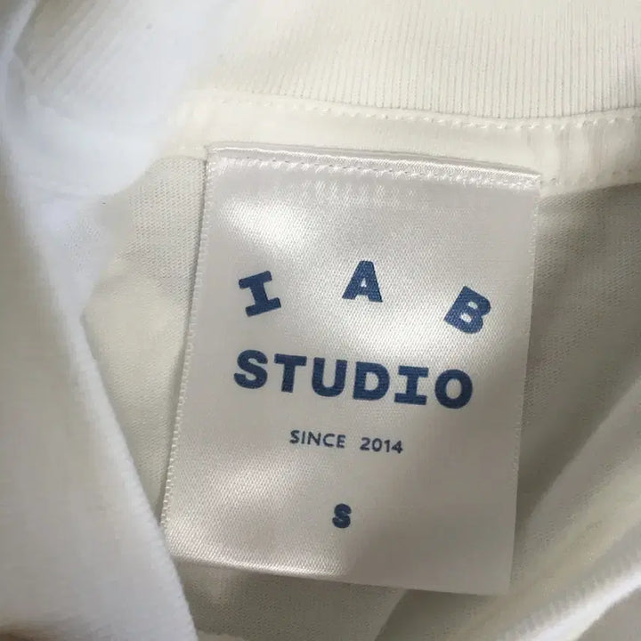 [BUNJANG] IAB STUDIO T-Shirt White / IAB STUDIO 아이앱스튜디오 반팔 티셔츠 화이트