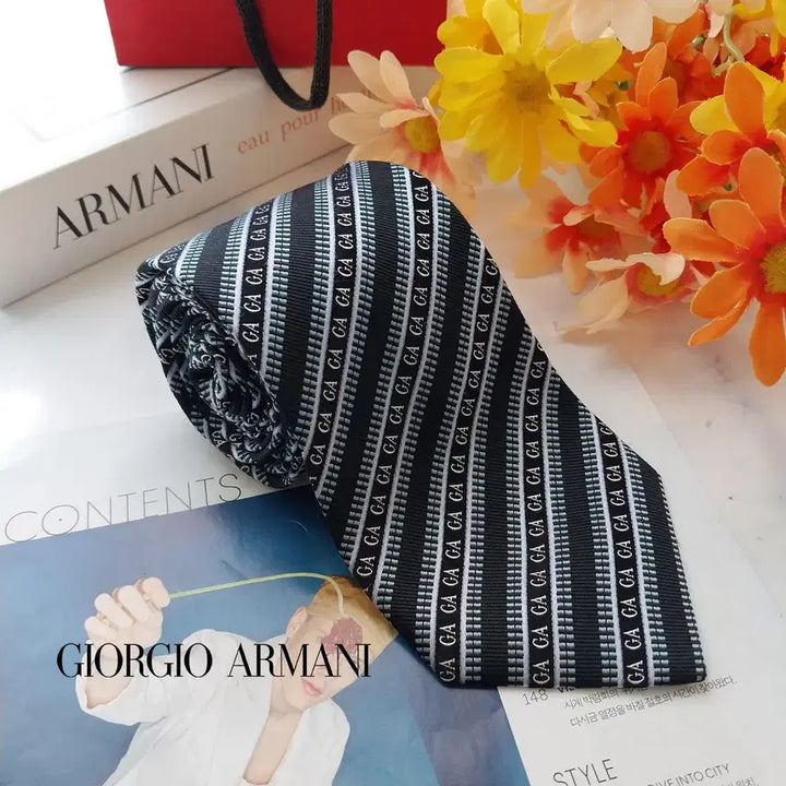 [BUNJANG] Giorgio Armani GA Logo Jacquard Silk Necktie (9cm Width) / 조르지오 아르마니 GA 로고 자카드 넥타이 9cm S~A+등급 K2655