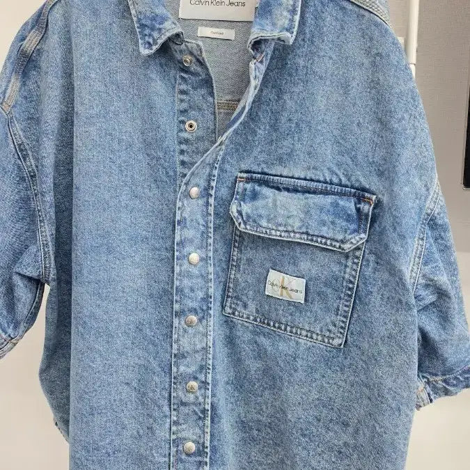 [BUNJANG] Calvin Klein Jeans Short Sleeve Denim Shirt Jacket / 캘빈클라인진 반팔 데님자켓