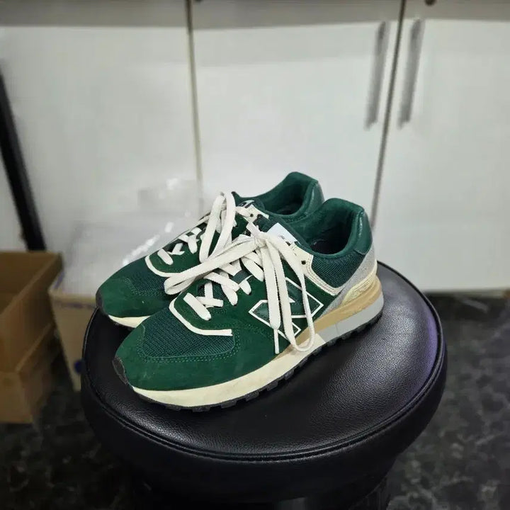 [BUNJANG] New Balance 574 Legacy Green Sneakers / [260] 뉴발란스 574 레거시 그린