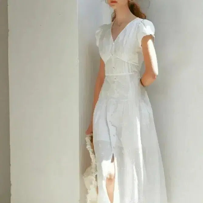 [BUNJANG] Lenina Puff Sleeve Embroidered Dress - Small / 르니나 lenina 퍼프 슬리브 엠브로이드 드레스 스몰 원피스